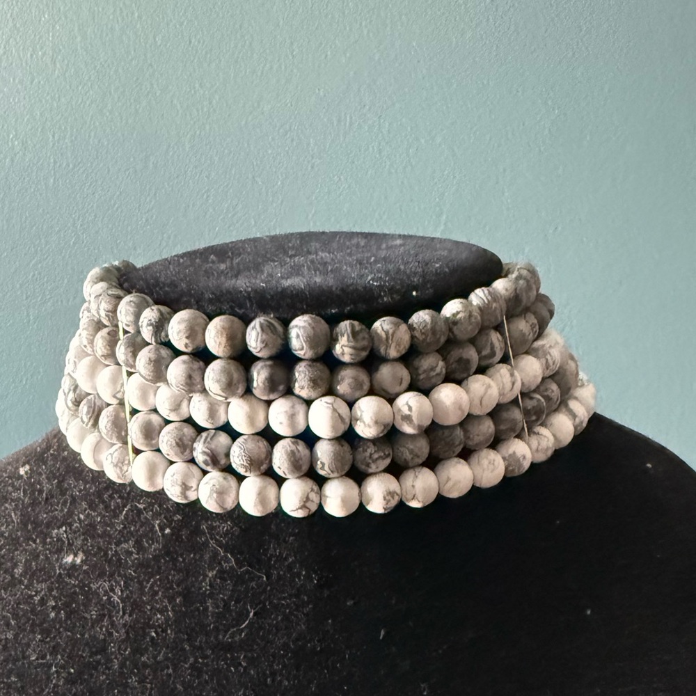 Beaded choker necklace - Picture 2 of 5